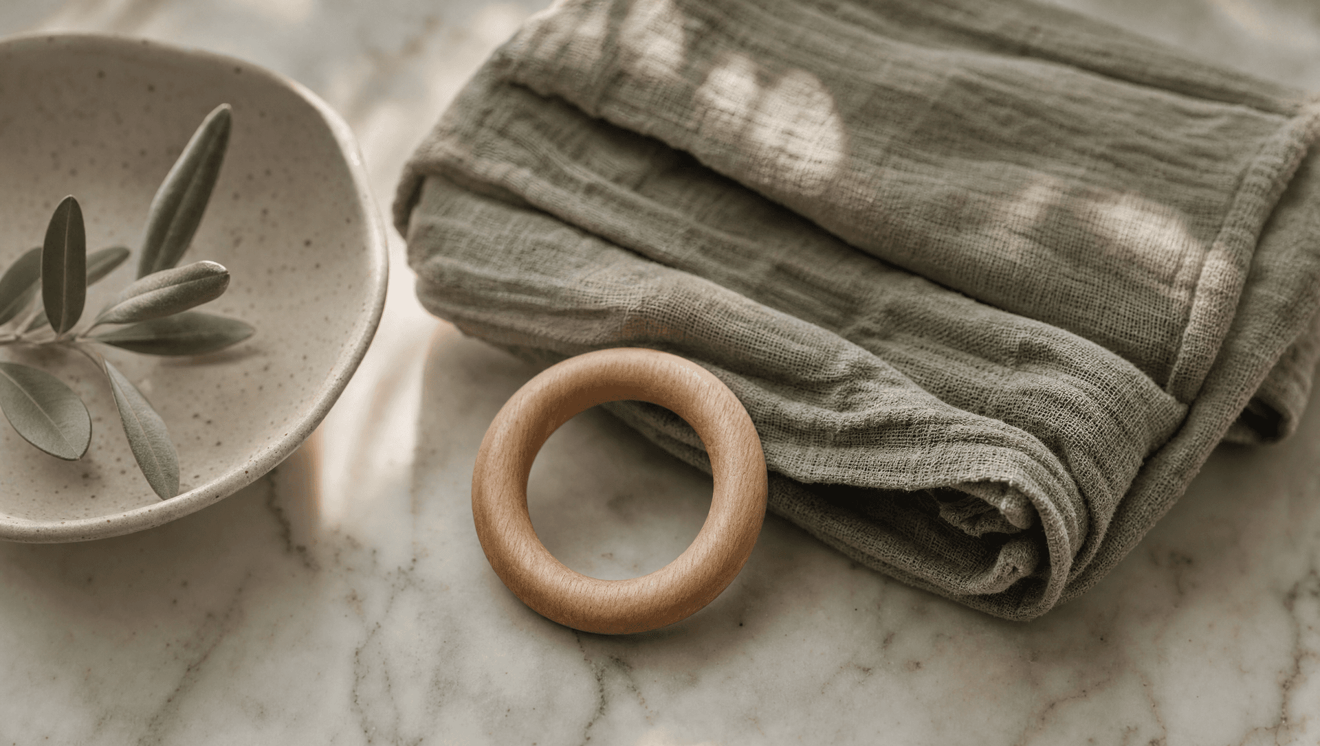Cover image for Teething: Signs, Symptoms, and Relief